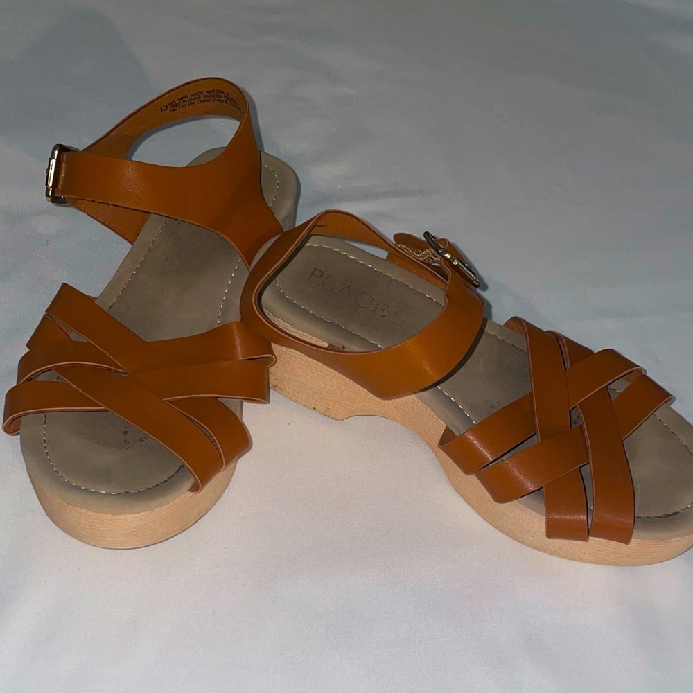 Children’s Place Platform sandals, size 13